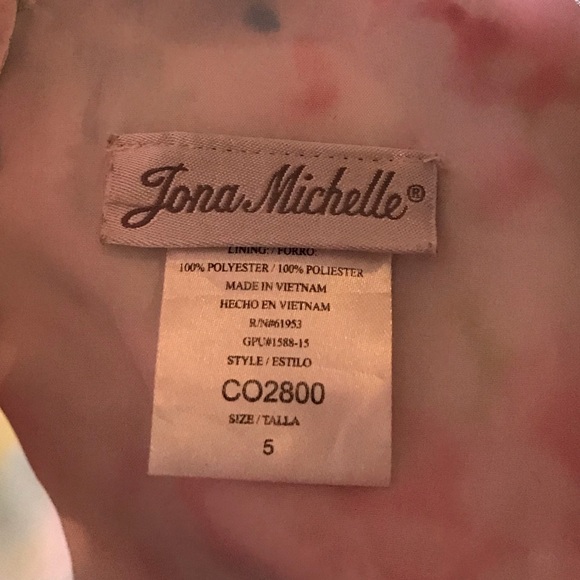 Dress - Picture 3 of 6